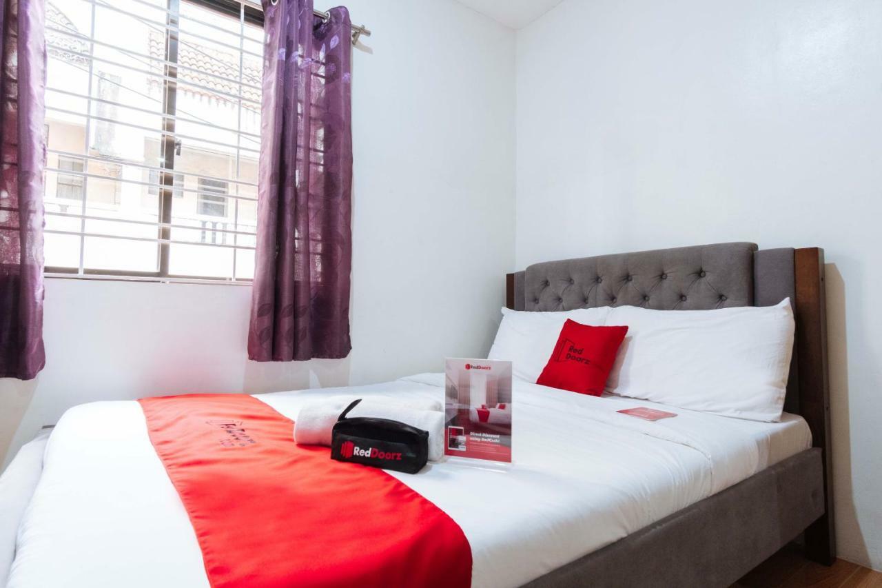 Reddoorz Near Robinsons Place Manila Bagian luar foto